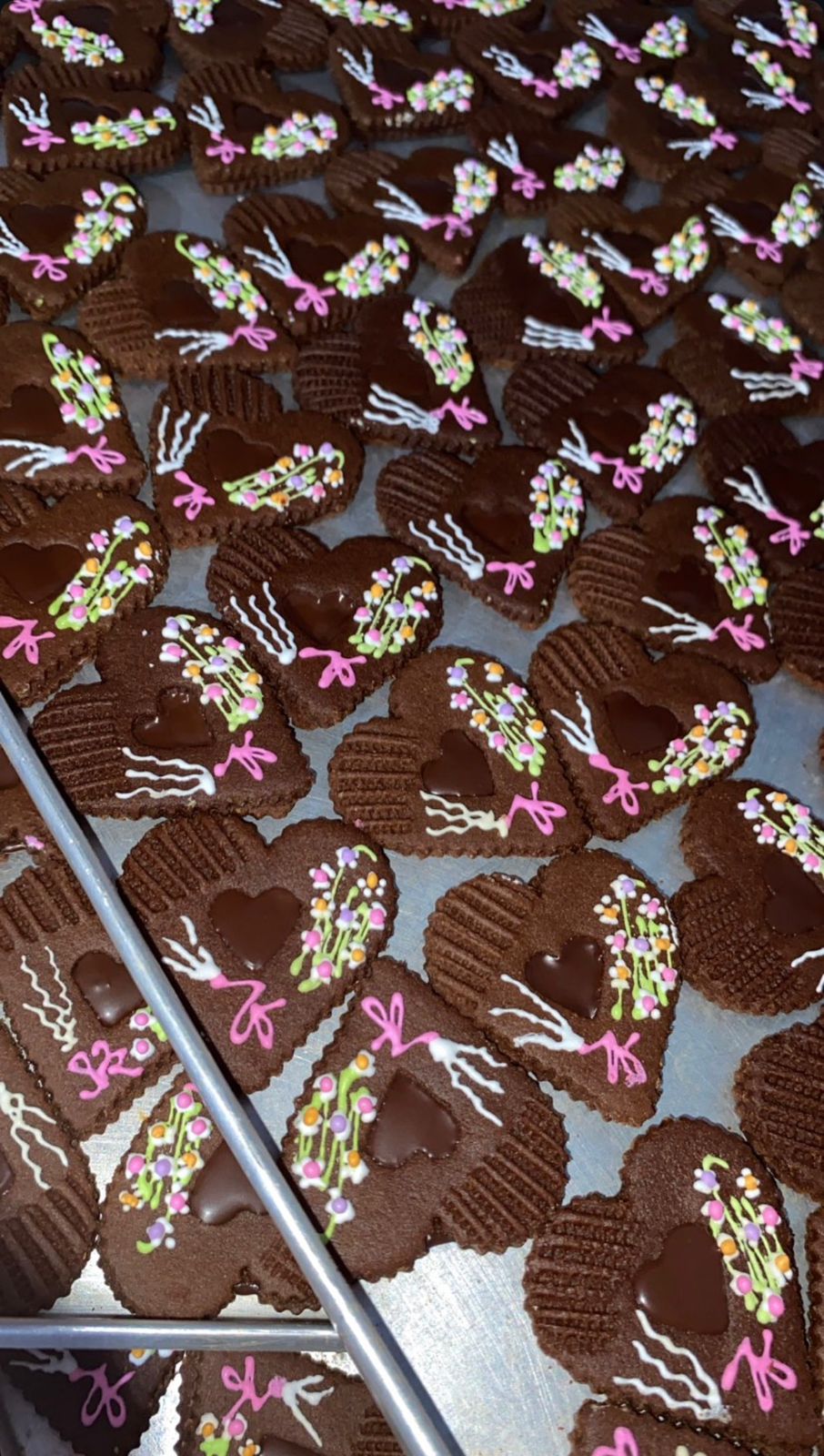 Kerawang Love Tulip Coklat - 1 Tpls